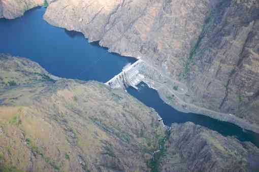 Hells Canyon Dam from the air 