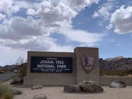 Joshua Tree entry sign