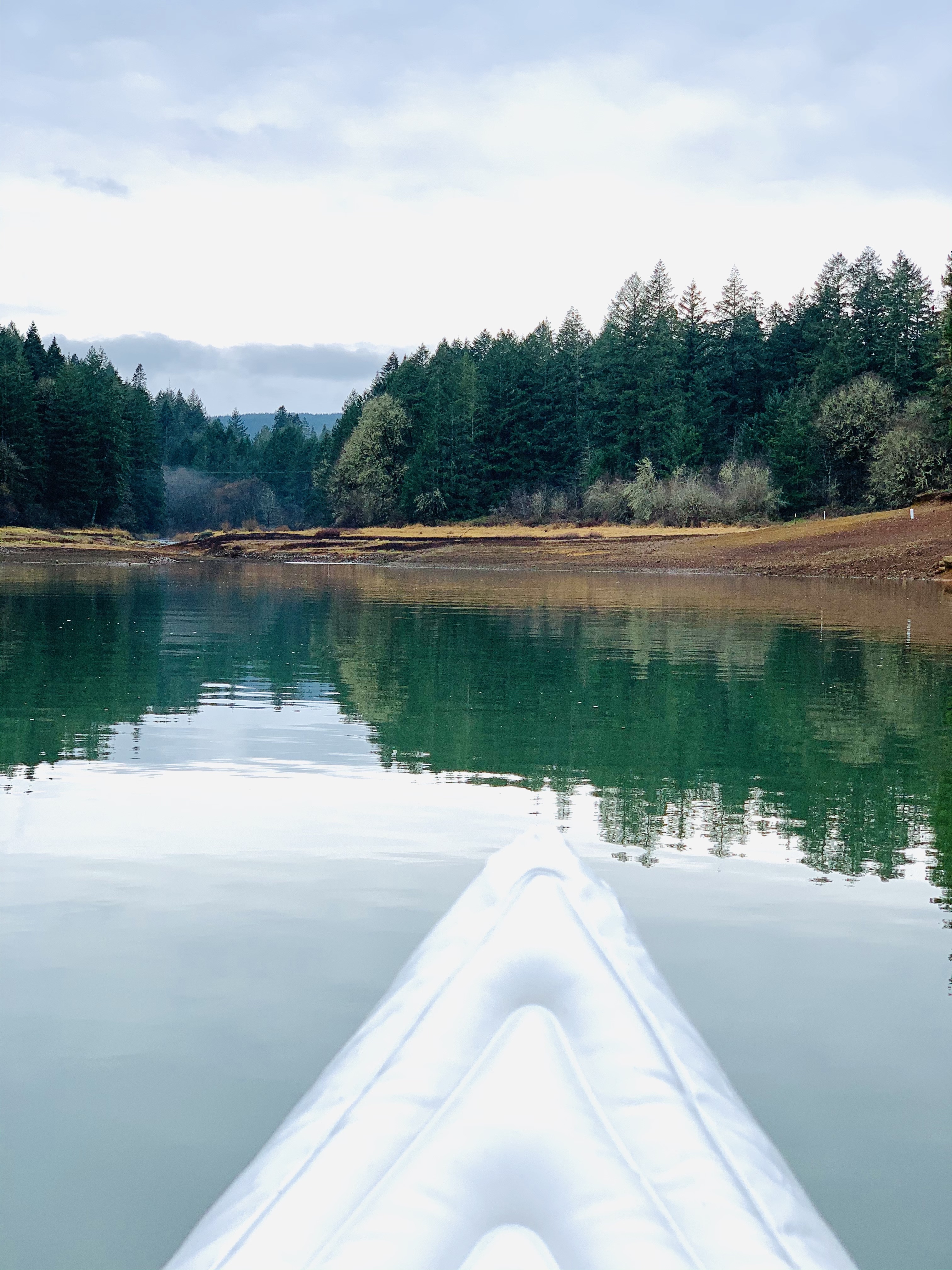 Inflatable Kayak Overlooking Henry Hagg Lake - Oregon 