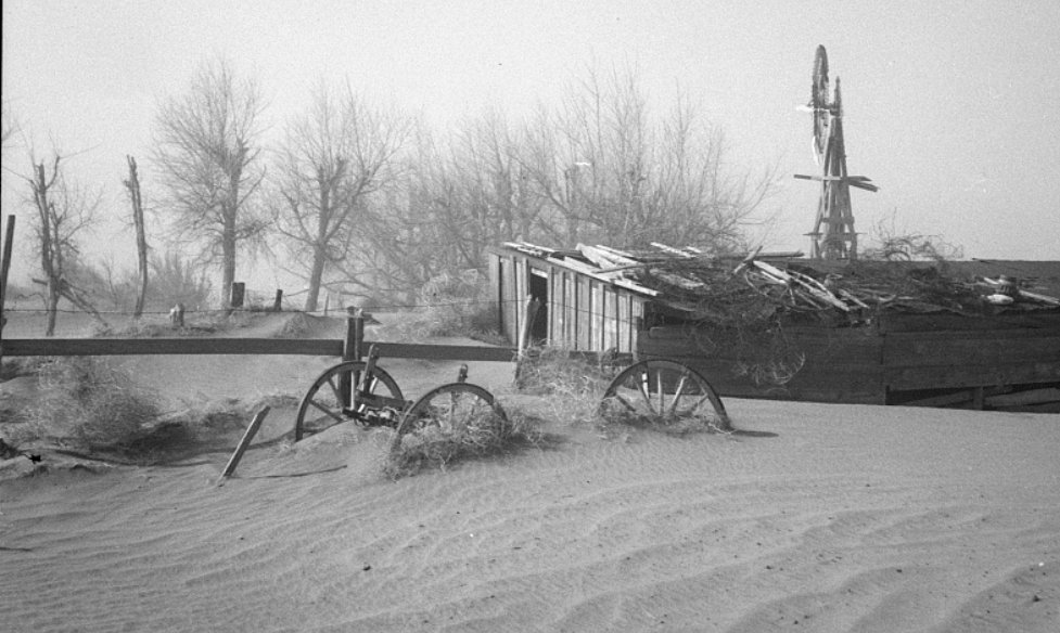 A farm abandoned after a dust storm. Cimarron County, Oklahoma, 1936.