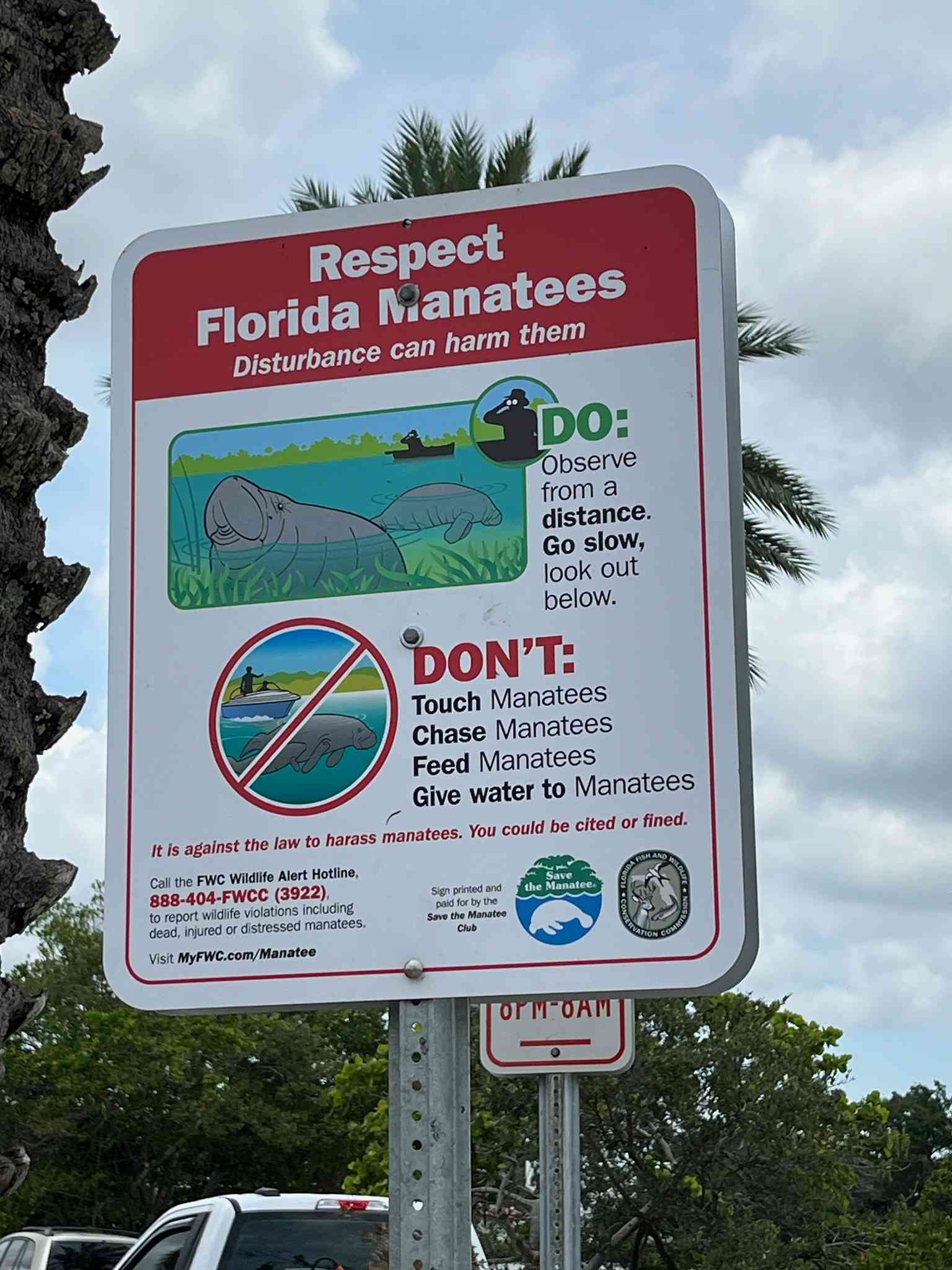 Respect Florida Manatees Sign_Florida_Elizabeth Fleming
